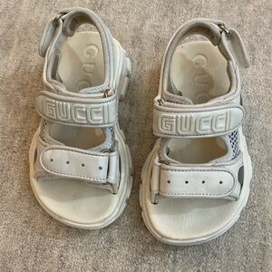 Gucci White Leather Toddler Sandal with 3 Velcro Straps. Size 24 or toddler 8.